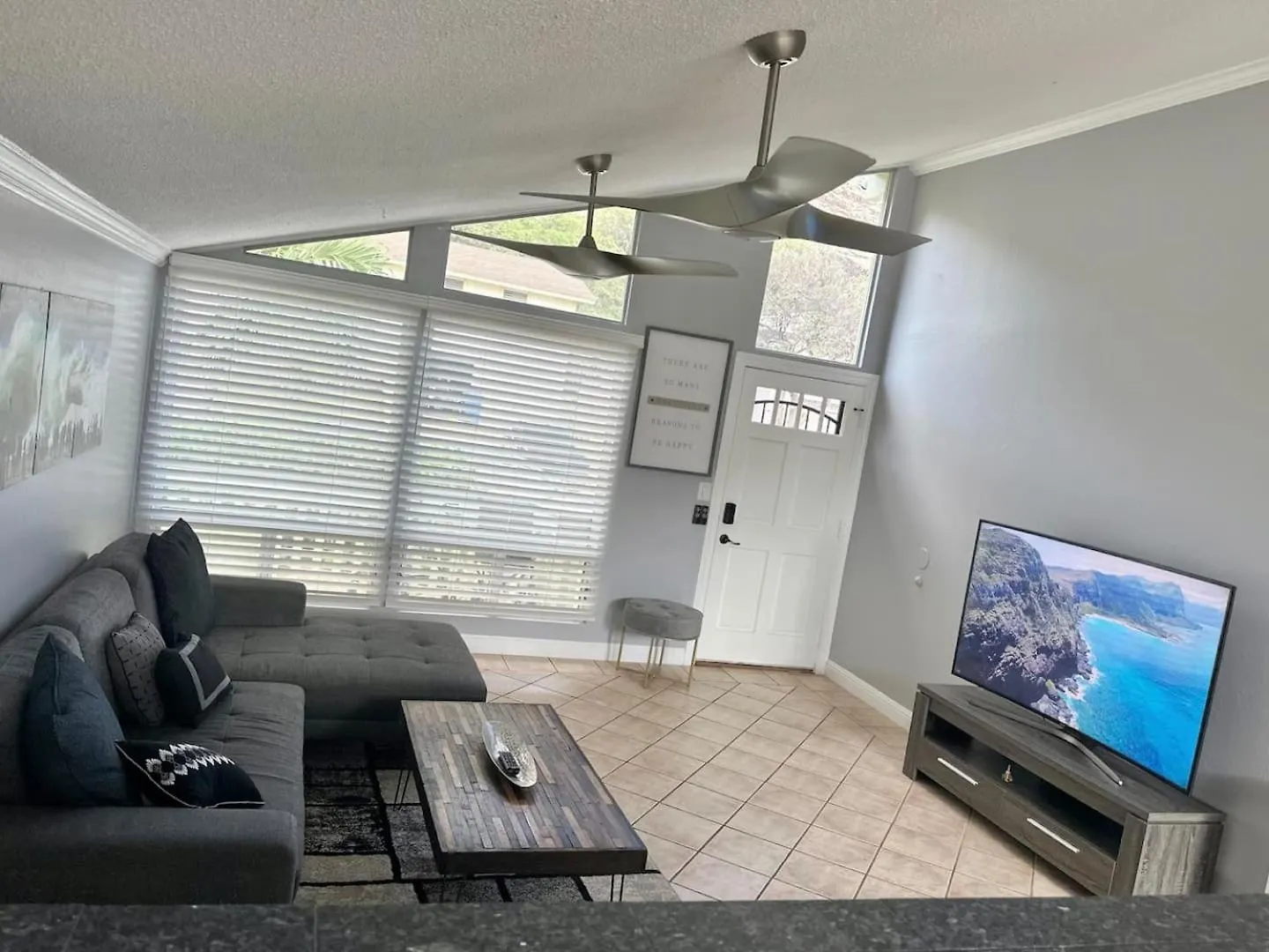 Paradise Getaway Only 2-Min Drive From The Beach! Waianae United States