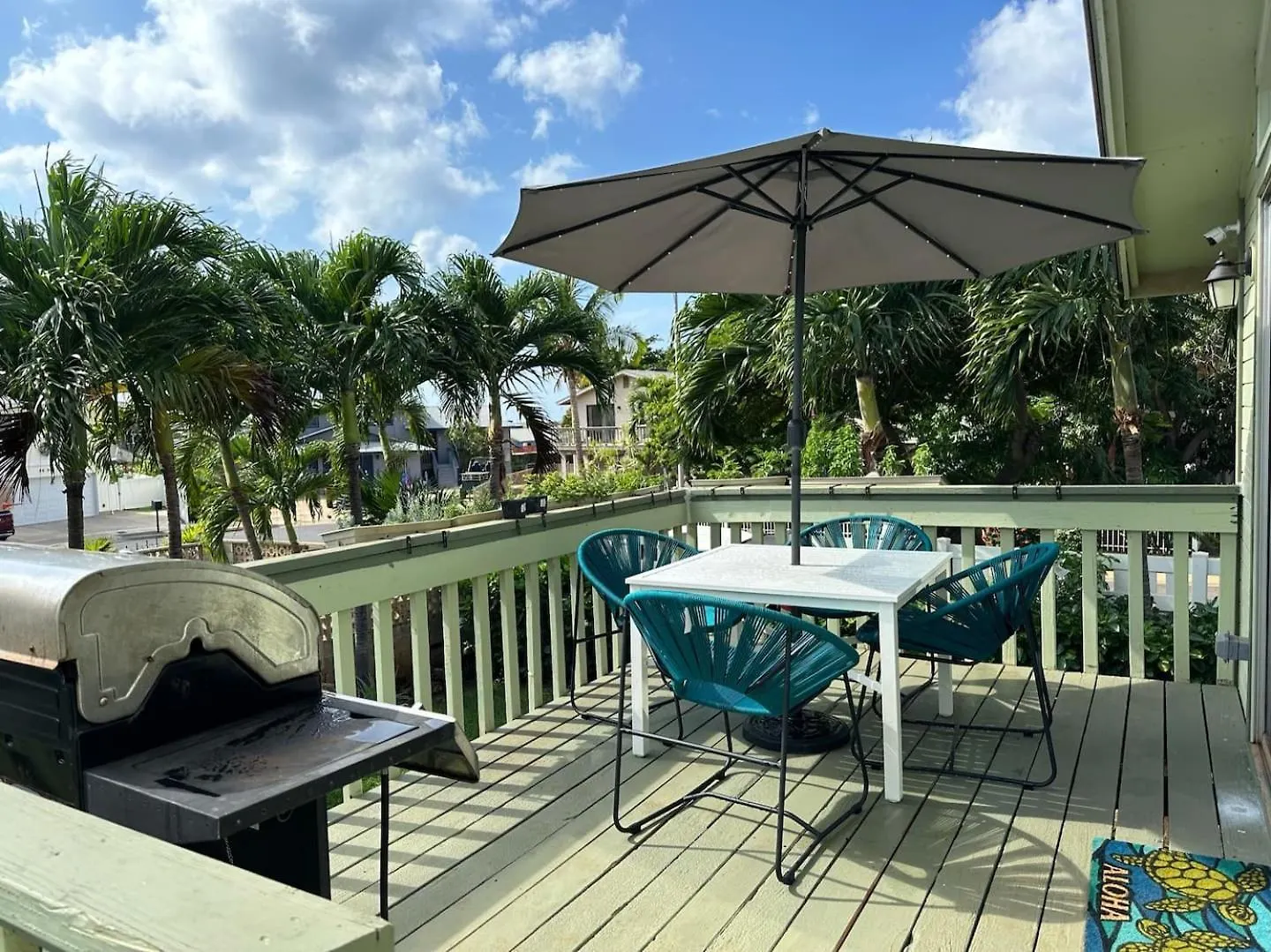 Holiday home Paradise Getaway Only 2-Min Drive From The Beach! Waianae